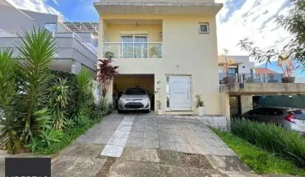 Casa Condominio em Porto Alegre, no bairro Vila Nova, com 3 dormitório(s), e 3 banheiros, à venda.