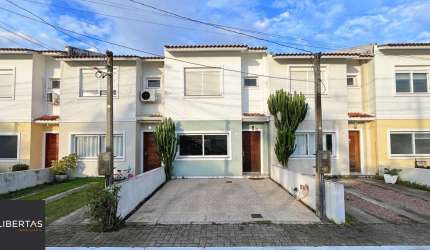 Casa Condominio em Porto Alegre, no bairro Hípica, com 3 dormitório(s), e 3 banheiros, à venda.
