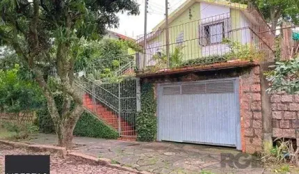 Casa em Porto Alegre, no bairro Cavalhada, com 4 dormitório(s), e 4 banheiros, à venda.