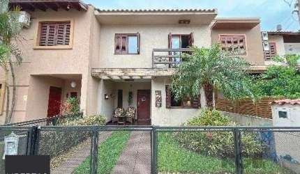 Casa em Porto Alegre, no bairro Hípica, com 3 dormitório(s), e 3 banheiros, à venda.