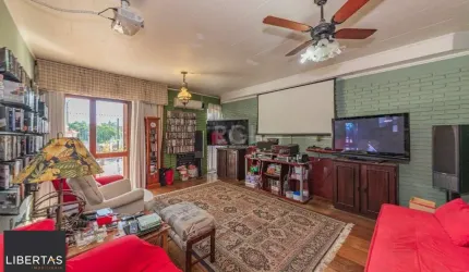 Casa para Venda - 390m², 4 dormitórios, 4 vagas - Chácara das Pedras