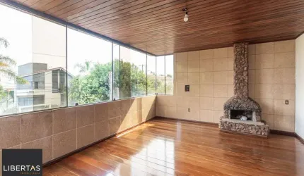 Prédio Comercial no Cristo Redentor