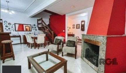 Casa para Venda - 360m², 3 quartos com suites,4 banheiros e 2 vagas - Menino Deus