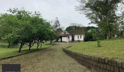 Propriedade Exclusiva com Duas Casas em Área de 12.000m² em Belém Velho