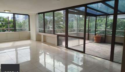 Apartamento em Mont Serrat