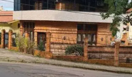 Casa para Venda - 200m², 3 dormitórios, sendo 1 suites, 4 vagas - Jardim Isabel