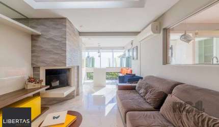Vende-se excelente apartamento 2 quartos c/ 2 suítes, 2 vagas, living com lareira, sacada e churrasqueira - 98m² - Auxiliadora