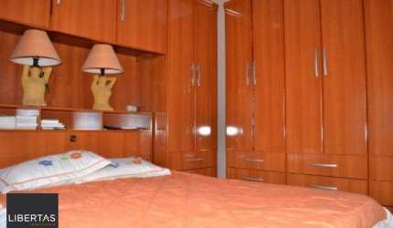 Apartamento em Porto Alegre, no bairro Cidade Baixa, com 2 dormitório(s), e 2 banheiros, à venda.