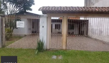 Casa no Bairro Ponta Grossa com terreno medindo 10x30.
