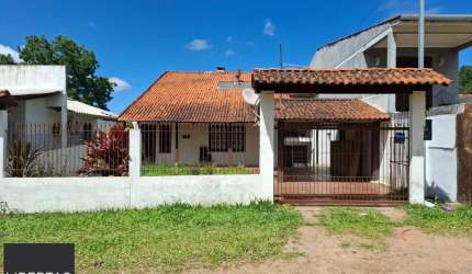 Casa com Excelente Localização - Próxima à Avenida Edgar Pires de Castro.