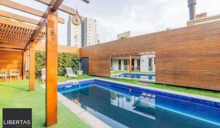 Casa alto padrão com 3 suítes e piscina no Boa Vista