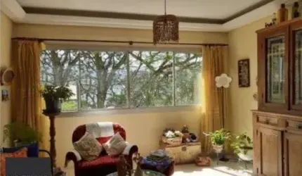 Apartamento para venda de 3 dormitórios, no bairro Teresópolis em Porto Alegre/RS.