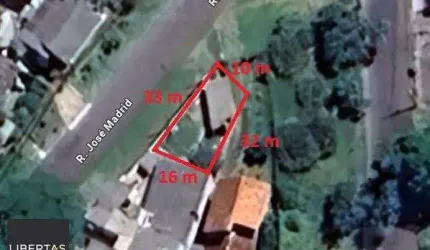 ótimo terreno com 33m de frente ao lado de uma praça