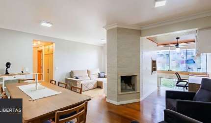 Vende-se apartamento com 2 quartos( 1 suíte), 96m², sacada e 2 vagas - Mont Serrat