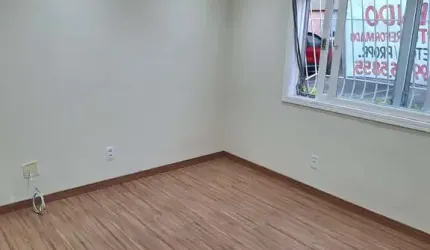 Apartamento 02 dormitórios com vaga de garagem escriturada descoberta