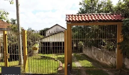 Casa 4 dormitórios à venda no Bairro Vila Jardim - Porto Alegre