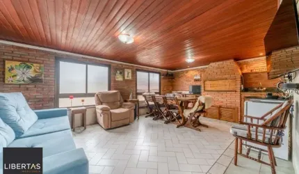 Casa de Condomínio em Cristal