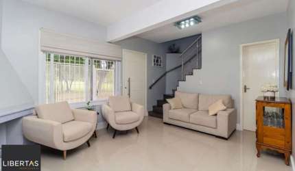 Casa com 3 dormitórios no Bairro Vila Ipiranga