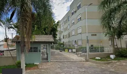 Excelente apto reformado 2 dormitórios com dependência de empregada