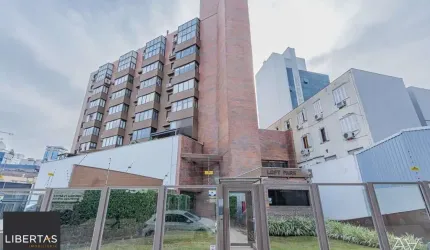 Apartamento de um quarto e duas vagas de garagem no bairro Independência