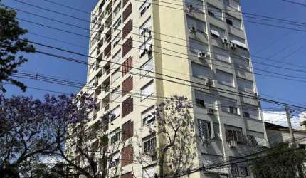 4 dormitorios , 2 sacadas  e vista no bairro Floresta