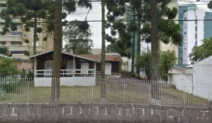 Terreno comercial à venda no Alto da Rua XV, Curitiba  por R$ 3.600.000