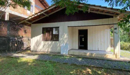 Casa com 3 dormitórios à venda, 136 m² por R$ 460.000,00 - Glória - Joinville/SC