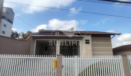Casa Averbada no Bairro Santa Catarina com Suíte