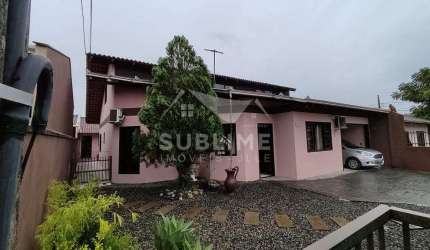 Casa Averbada no Bairro João Costa com Suíte