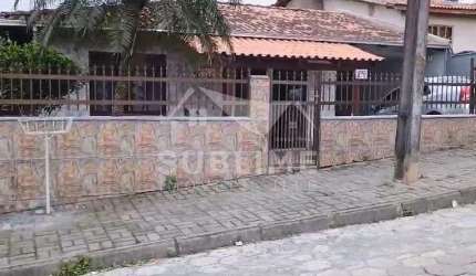 Casa no Bairro Itinga/Araquari com 03 Quartos