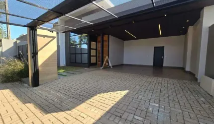 Belíssima casa com 3 quartos e piscina à venda no Bairro VILA INDUSTRIAL em TOLEDO por R$ 1.600.000,00