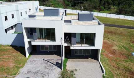 Sobrado 3 quartos à venda no Bairro UNIVERSITARIO em CASCAVEL por R$ 600.000,00