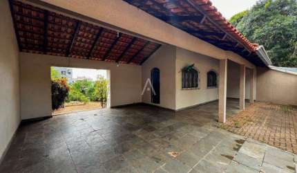 Casa Residencial 3 quartos à venda no Bairro CANCELLI em CASCAVEL por R$ 950.000,00