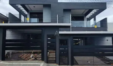 Sobrado 3 quartos à venda no Bairro Pioneiros Catarinenses em CASCAVEL por R$ 1.060.000,00