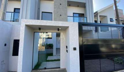 Sobrado 3 quartos à venda no Bairro JARDIM GISELA em TOLEDO por R$ 650.000,00