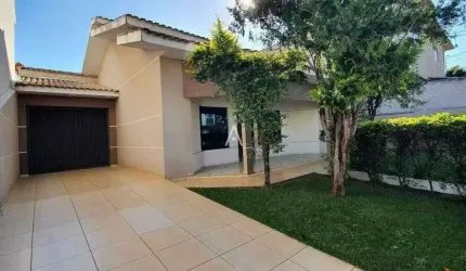 Casa 5 quartos, edícula com churrasqueira no bairro Alto Alegre em Cascavel-PR