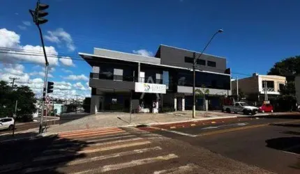 Sala Comercial para aluguel no Bairro SANTA CRUZ em CASCAVEL por R$ 3.000,00