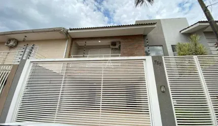 Sobrado com 1 suíte e 2 quartos localizado no Bairro Neva, em Cascavel - Pr., por R$ 807.500,00