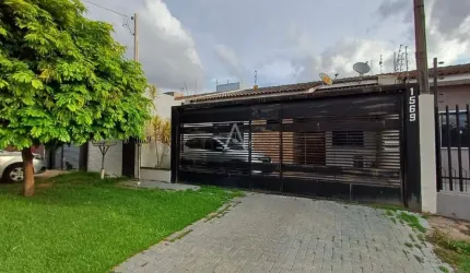 Casa Residencial 3 quartos à venda no Bairro SANTA CRUZ em CASCAVEL por R$ 372.000,00