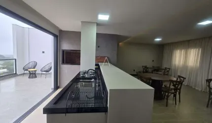 Amplo apartamento com 1 suíte mais 1 demi-suíte no Industrial