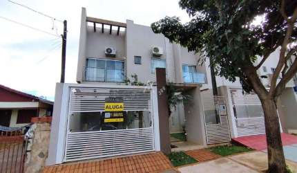 Sobrado 3 quartos para aluguel no Bairro VILA BECKER em TOLEDO por R$ 3.490,00