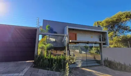 Casa alto padrão para locação no bairro Maria Luiza em Cascavel Pr