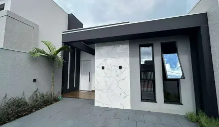 Casa mobiliada à venda com 1 suíte, 2 quartos e área Gourmet, localizada no Bairro Tropical III, em Cascavel - Pr., por 720.000,00