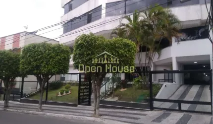 Apartamento à Venda com Vista Panorâmica em Jardim Amália, Volta Redonda, RJ: Seu Refúgio Urbano