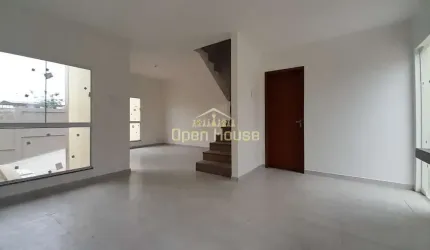 Linda Casa Duplex com Quintal, em condomínio fechado: Conforto e Natureza no Bairro Roma, Volta Red