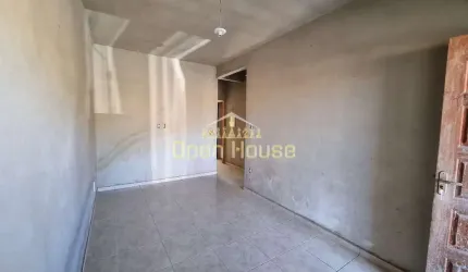 Casa dos Sonhos no Bairro Roma, Volta Redonda - 2 Quartos, Suíte, Amplo Quintal e Potencial de Expa