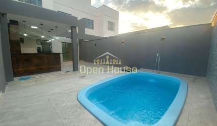 Casa Duplex com 3 Quartos e Área Gourmet em Pinheiral/RJ – Com Piscina, Suíte com Sacada e Churrasq