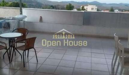 Apartamento com Terraço Exclusivo e Suíte em Rua Tranquila – Oportunidade Única no Bairro Familiar
