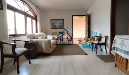 CASA + SOBRADO C/ TERRENO AMPLO