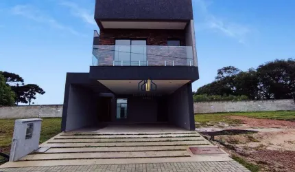 TRIPLEX EM RESIDENCIAL TRANQUILO E SEGURO